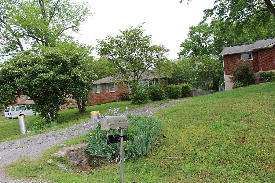 151 Roberta Dr, Hendersonville, TN 37075 Zillow