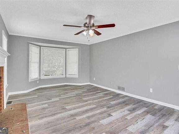 5th image of 1926 Cooper Landing Dr SE