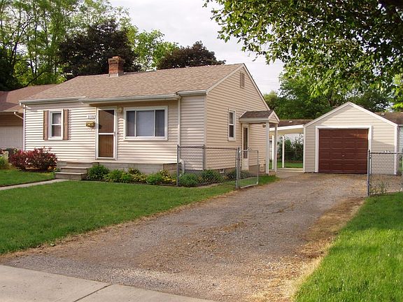 4th image of 1116 E Forest Ave