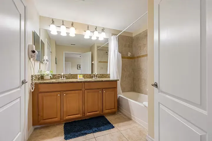 4 bed, 1914 sqft, $2,600 — Photo 4