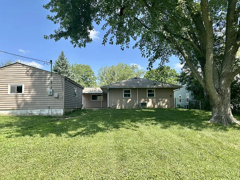 227 Creekwood Dr — Photo 19