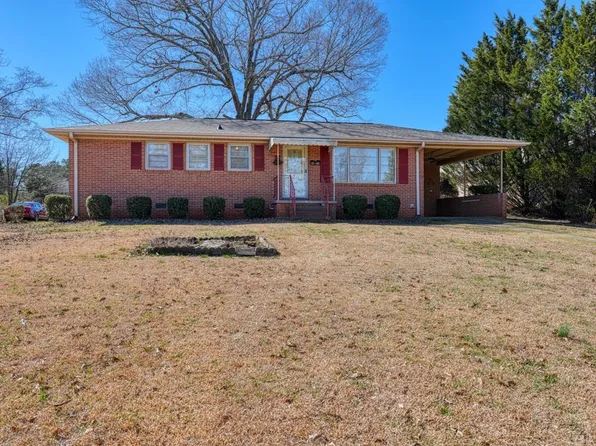 1078 Mayview St, Spartanburg, SC 29303