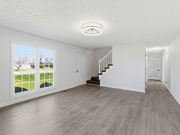 5th image of 217 Pebble Pl
