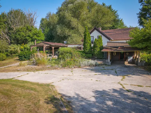 5255 Holton Rd, Twin Lake, MI 49457