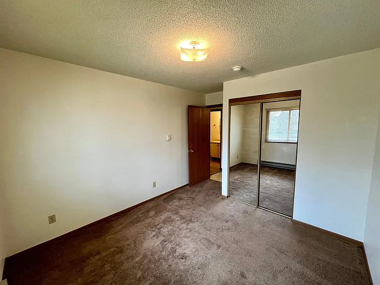 810 S State St — Photo 9