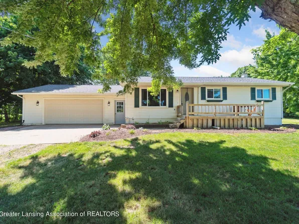5683 N Gilson Rd, Elsie, MI 48831