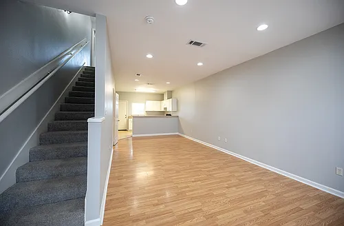 Pelican Place Photo 1