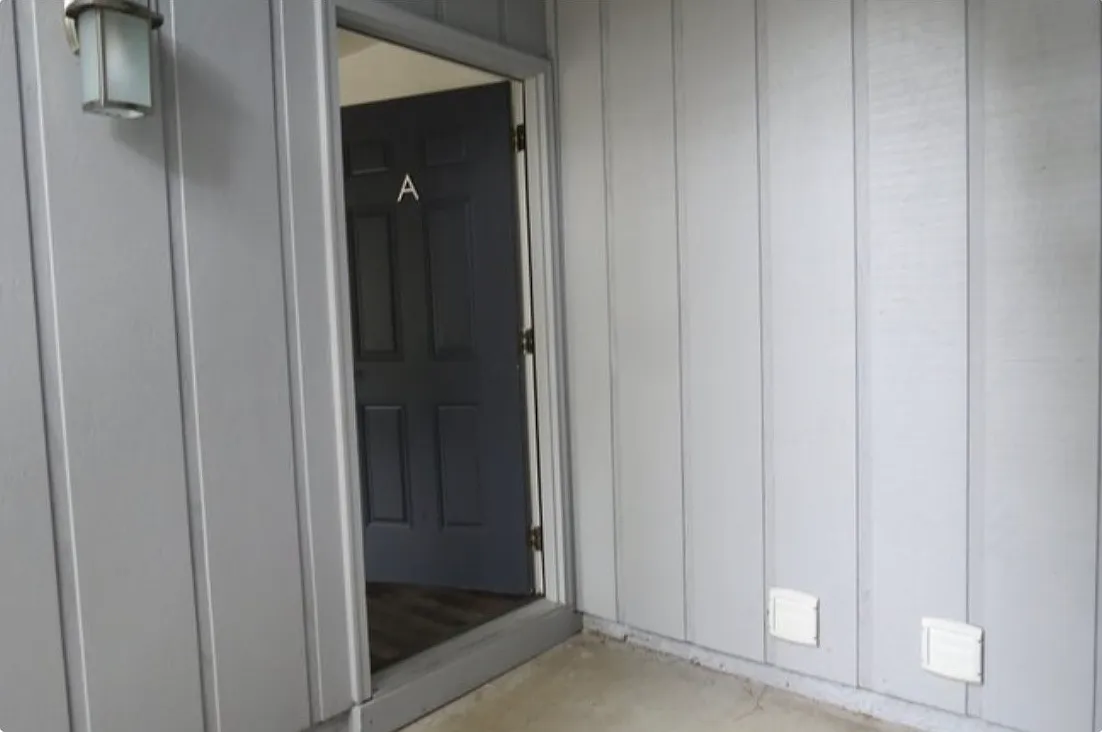 617 Holyoke Court, Unit A — Photo 2