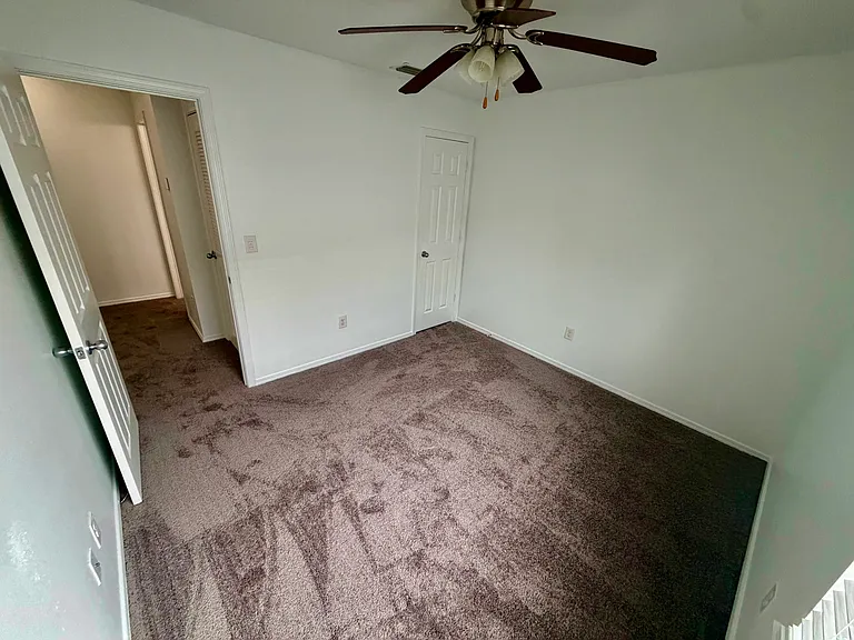 4652 Chatterton Way — Photo 14