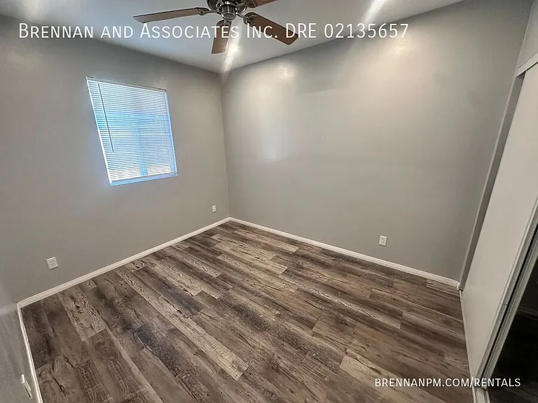 1742 Kearney Ave — Photo 10