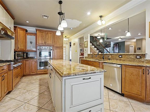 5th image of 2313 Aramis Dr