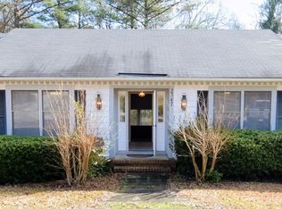 2347 Rolling Hill Rd, Fayetteville, NC 28304