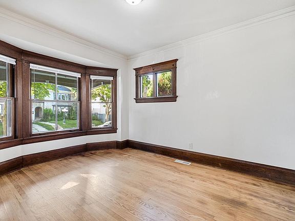 2nd image of 826 N 28th STREET