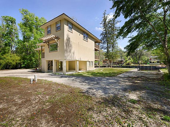 4th image of 4148 Scenic Dr