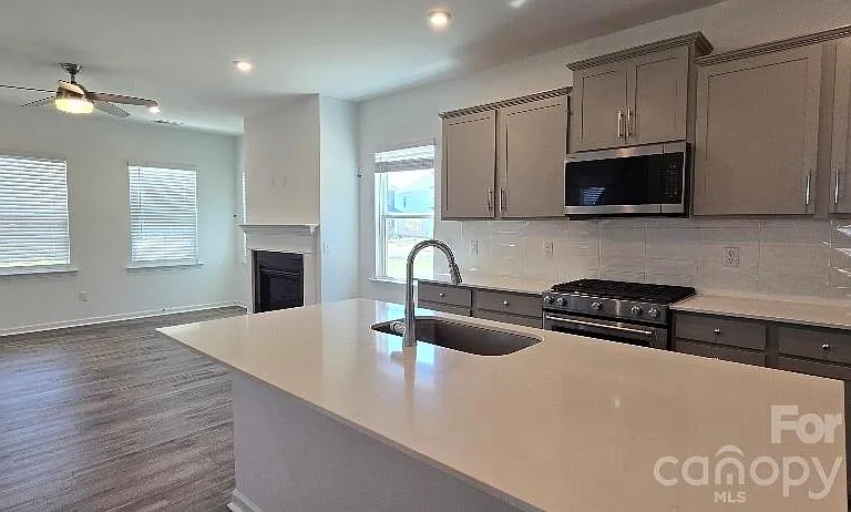 13033 Garren View Ln — Photo 3