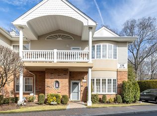 47 Sarah Ct, Amityville, NY 11701