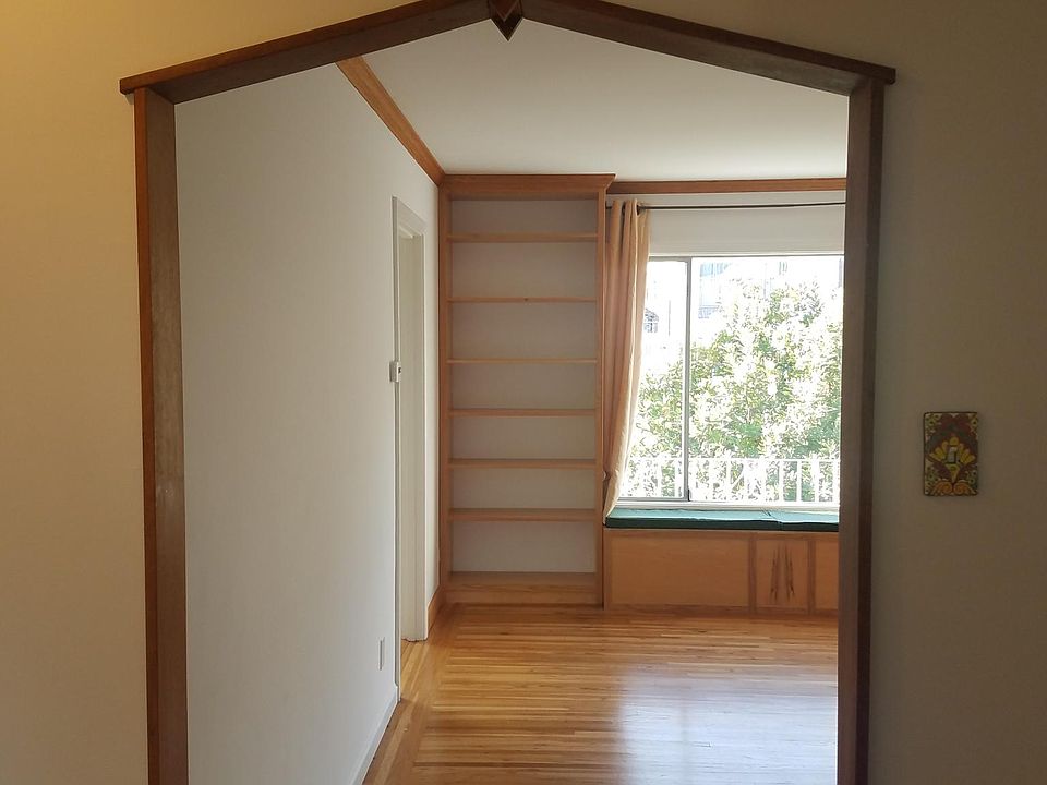 1st image of 235 Dublin St