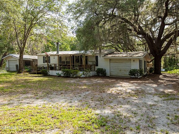 3rd image of 1546 SE 4TH Avenue