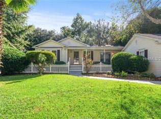 8 Chipwood Ln, Bluffton, SC 29910