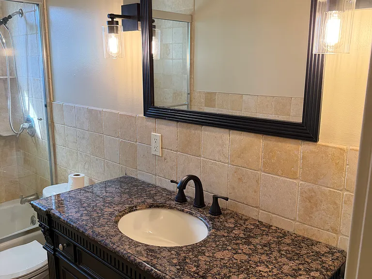 11619 1/2 Burbank Blvd #11619-1/2 — Photo 7