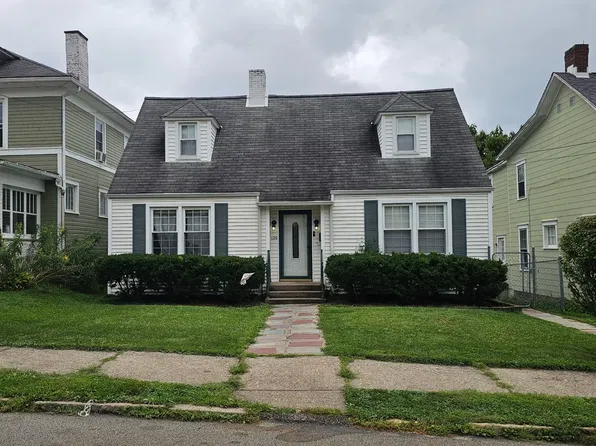 126 N Maiden St, Waynesburg, PA 15370