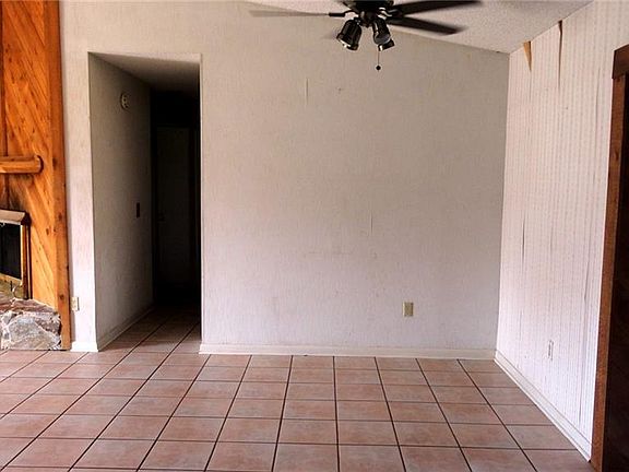 5th image of 2128 Dumas Dr