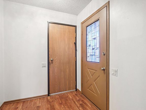 4th image of 8822 W Knoll Ct