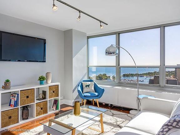 3rd image of 3550 N Lake Shore Dr APT 2604