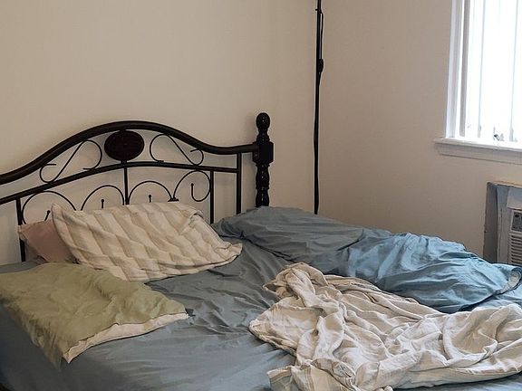 4th image of 3709 Broadway #3A
