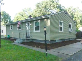 249 Talmadge Dr, Springfield, MA 01118