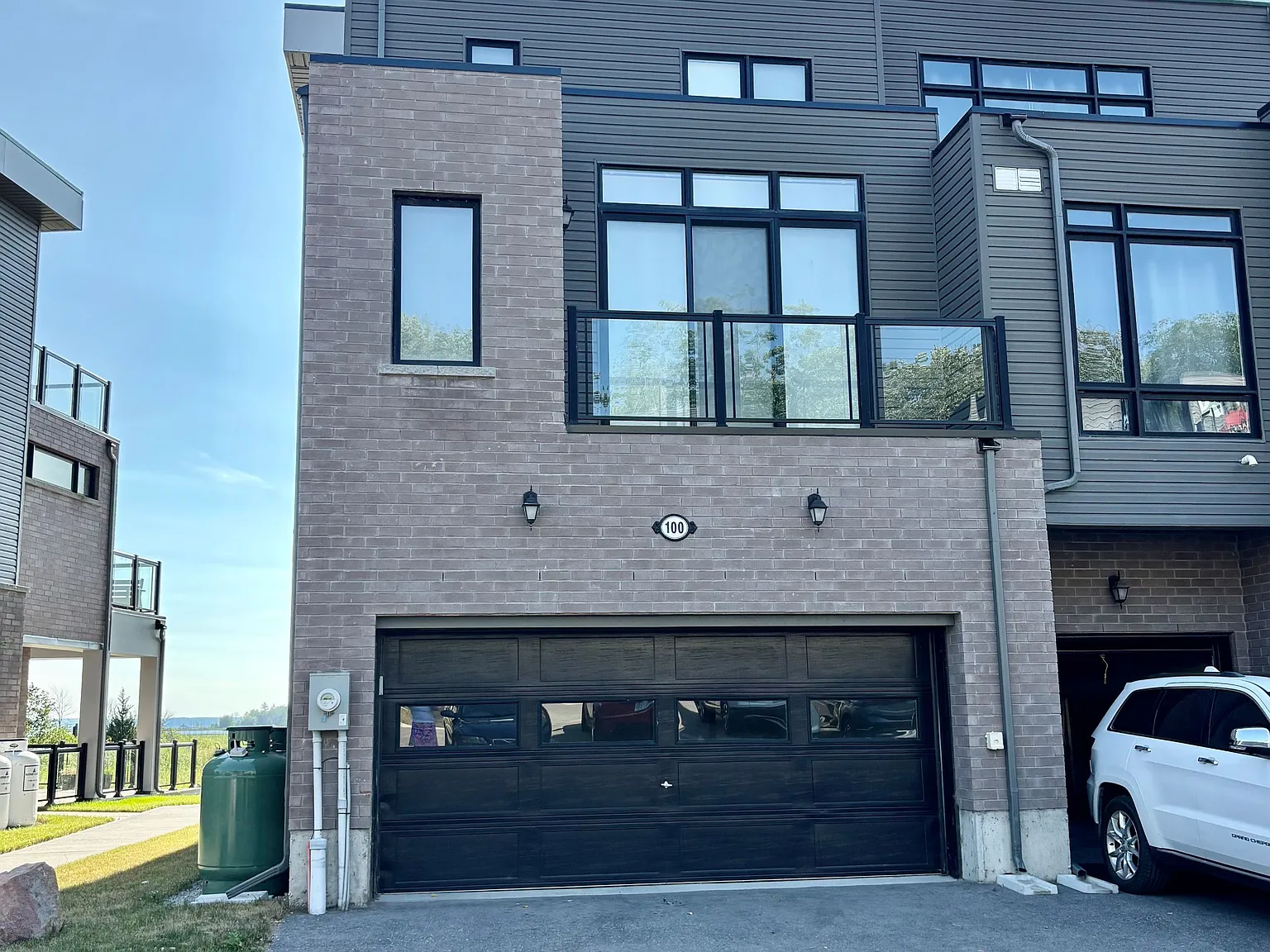 3 bed, $3,100 — Photo 3