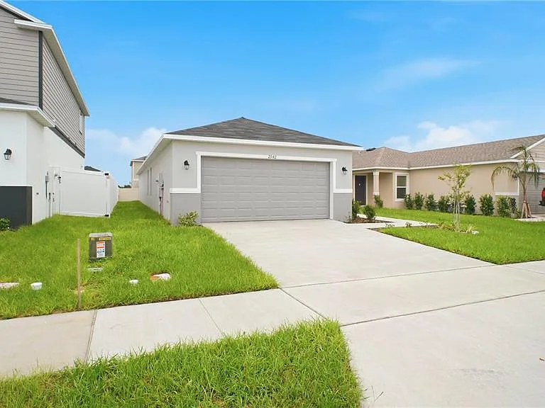 2942 Lavanda Dr — Photo 3
