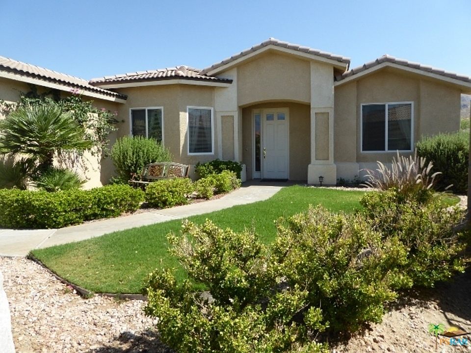 1st image of 65130 N Cliff Cir