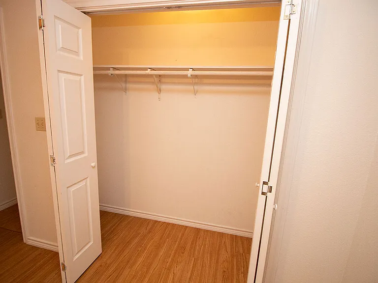 114 Scofield Ave #103 — Photo 10