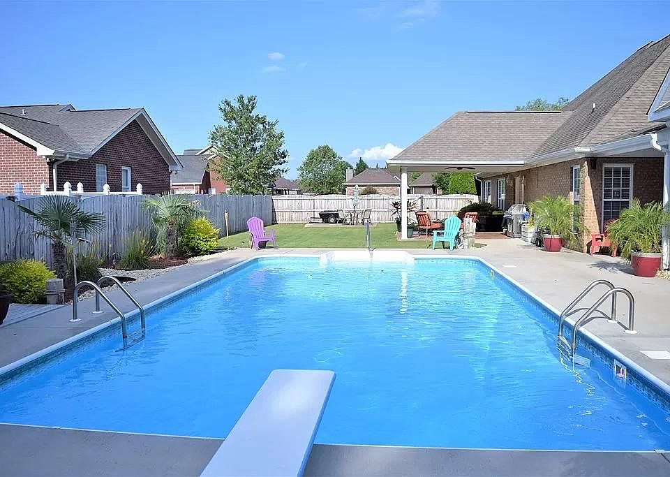 Pool area