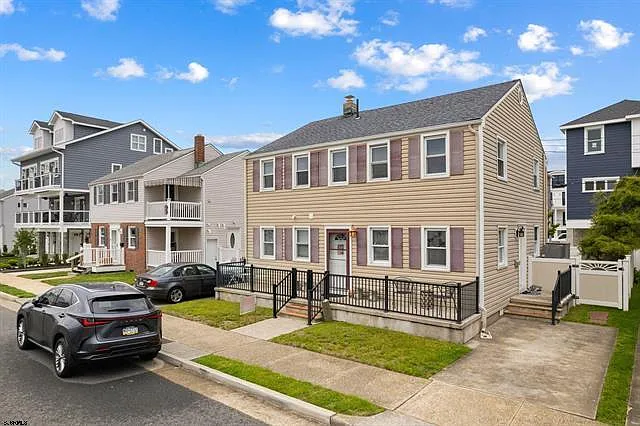 303 N Wilson Ave #2