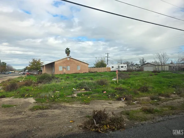 228 Eastern Ave, Taft, CA 93268