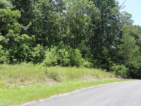 3rd image of 2420 River Ridge Pkwy