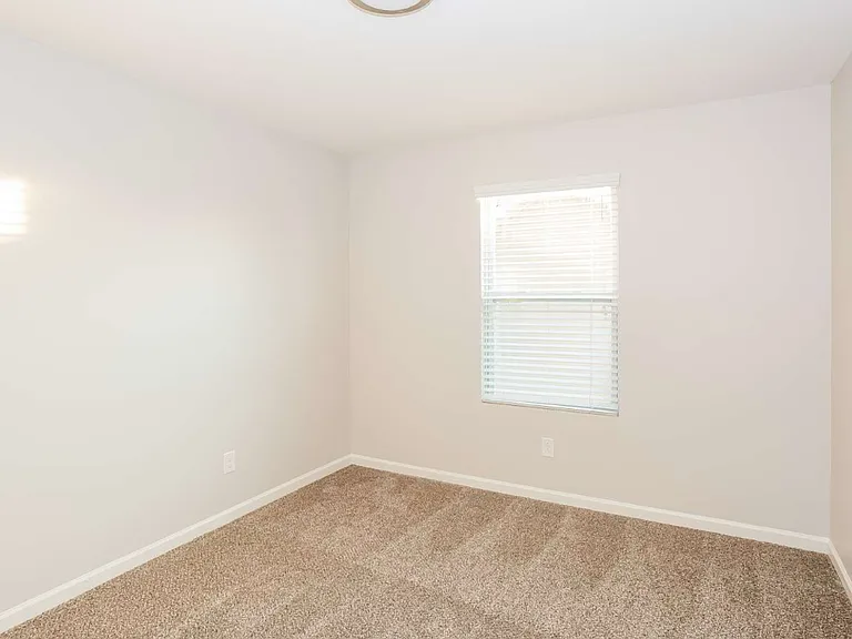 150 Cedar Dr NW — Photo 2