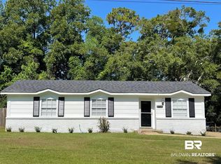 4716 Emerald Dr E, Mobile, AL 36619