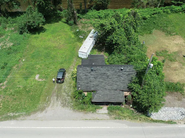 24244 S Levisa Rd, Steele, KY 41548