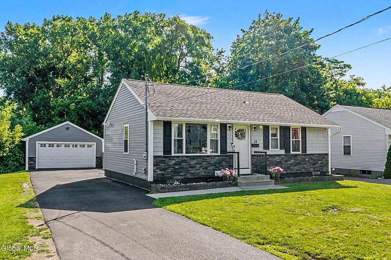 3rd image of 13 Adams Drive
