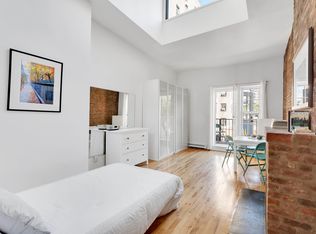 223 W 14th St APT 4B, New York, NY 10011