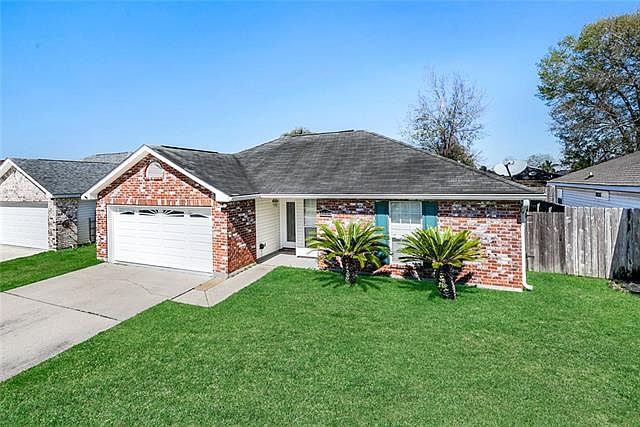 1st image of 2520 Carrie Ln