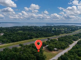 Segundo Dr, Runaway Bay, TX 76426