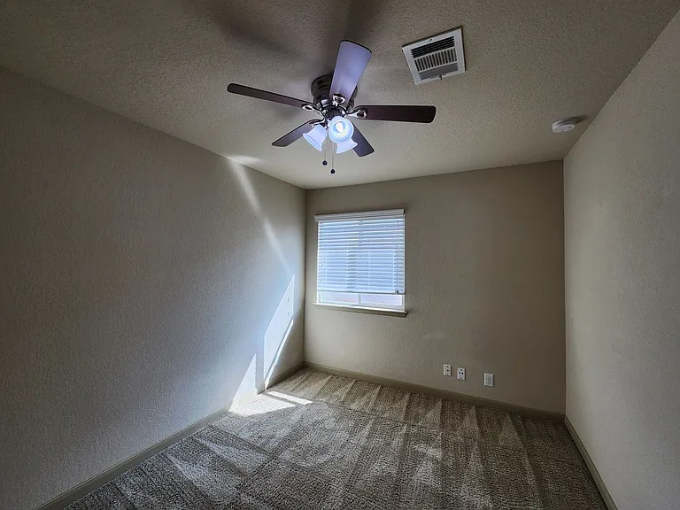 789 Great Oaks Dr — Photo 13