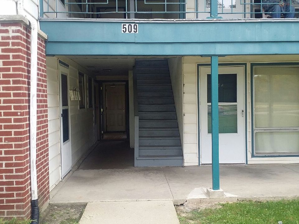 1st image of 509 Maple Ave APT 4B