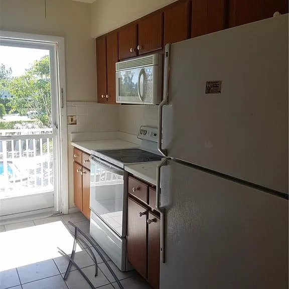 216 Banyan Blvd #216 — Photo 9