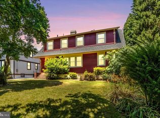3805 Thornapple St, Chevy Chase, MD 20815