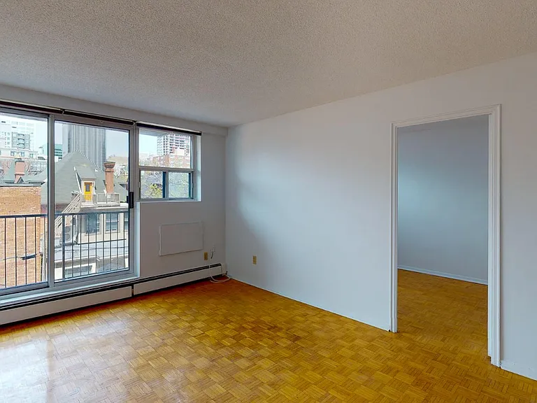 335 Maclaren St — Photo 19